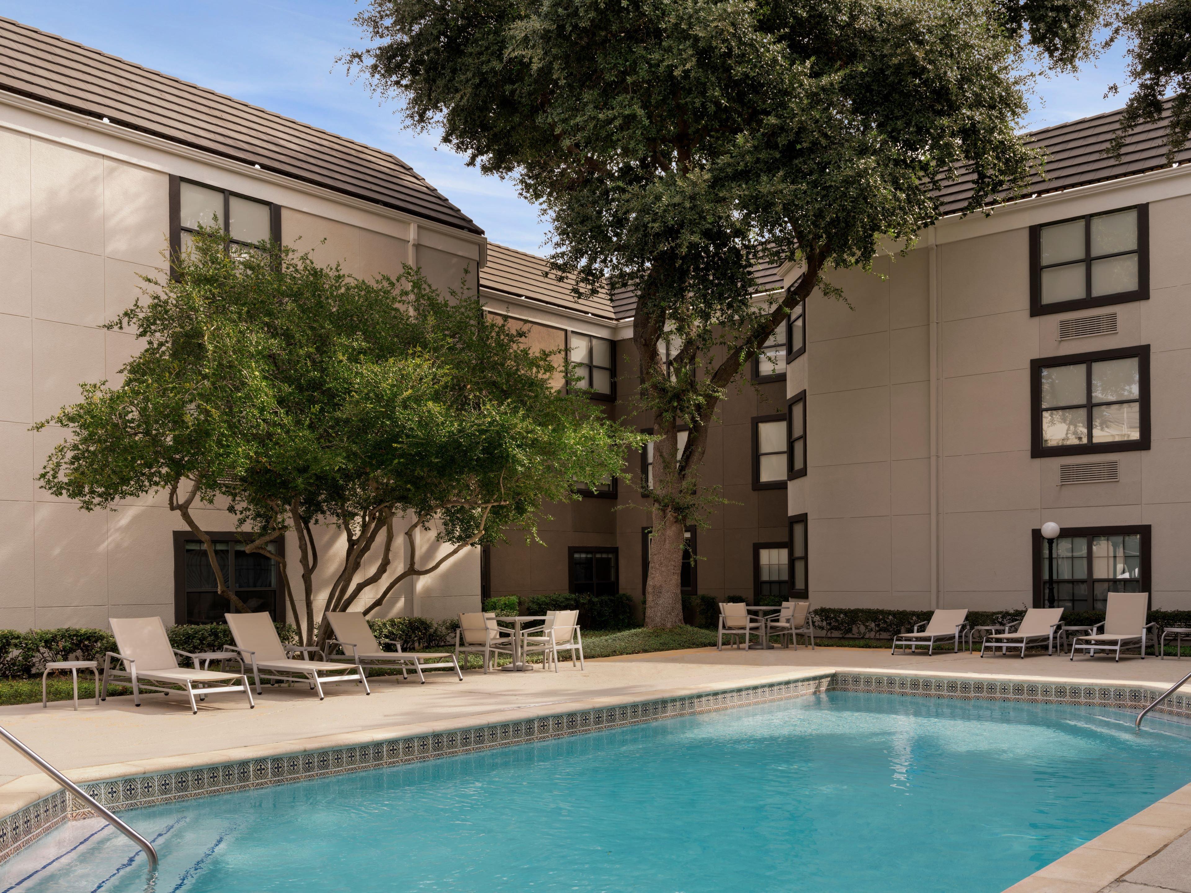Express & Dfw Airport North By Ihg Hotel 3*