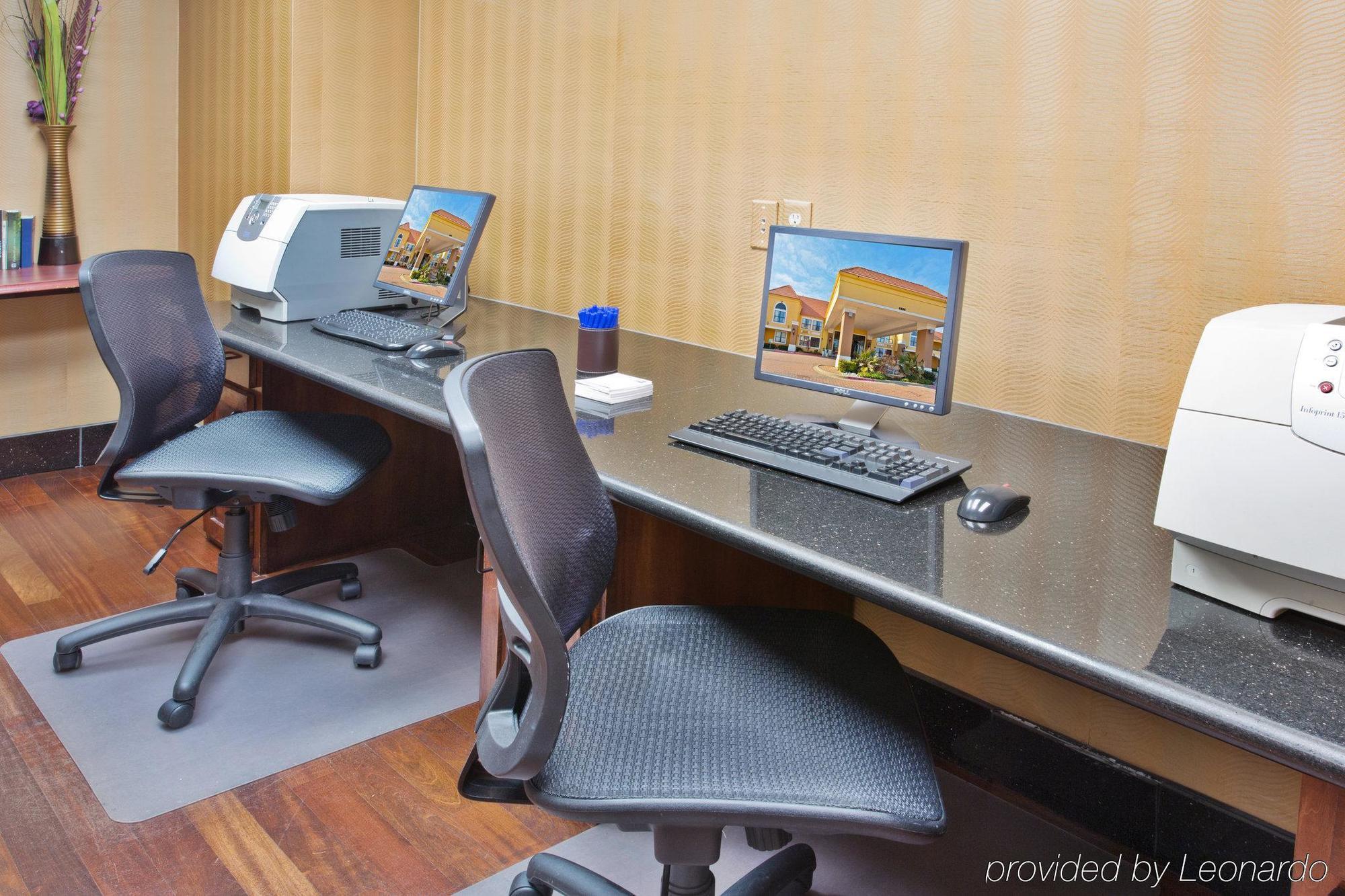 Hotel Express & Dfw Airport North By Ihg Irving