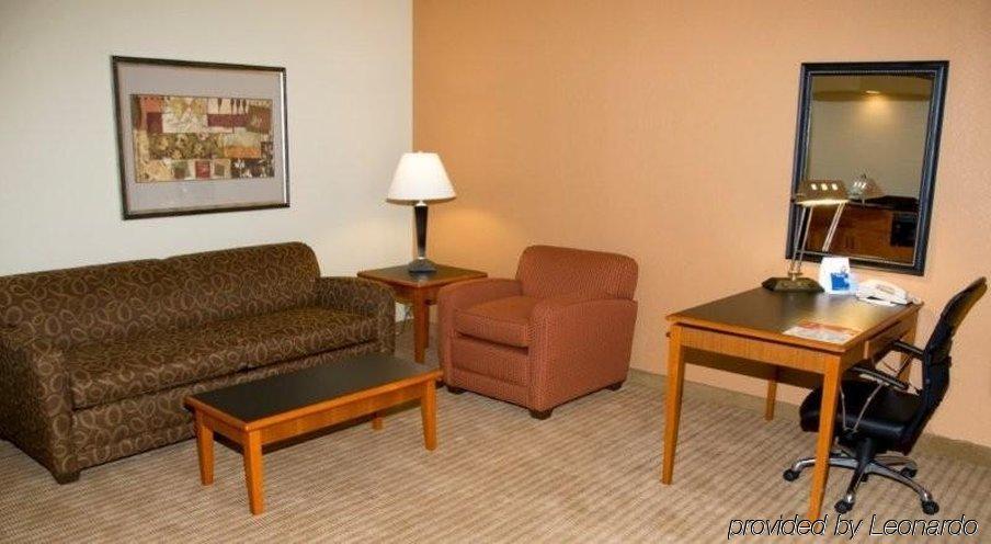 Express & Dfw Airport North By Ihg 3*