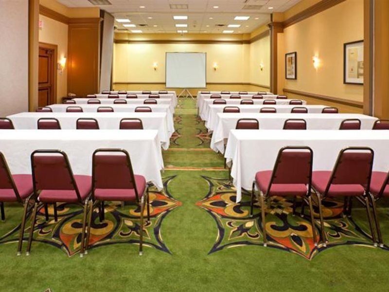 Hotel Express & Dfw Airport North By Ihg 3*