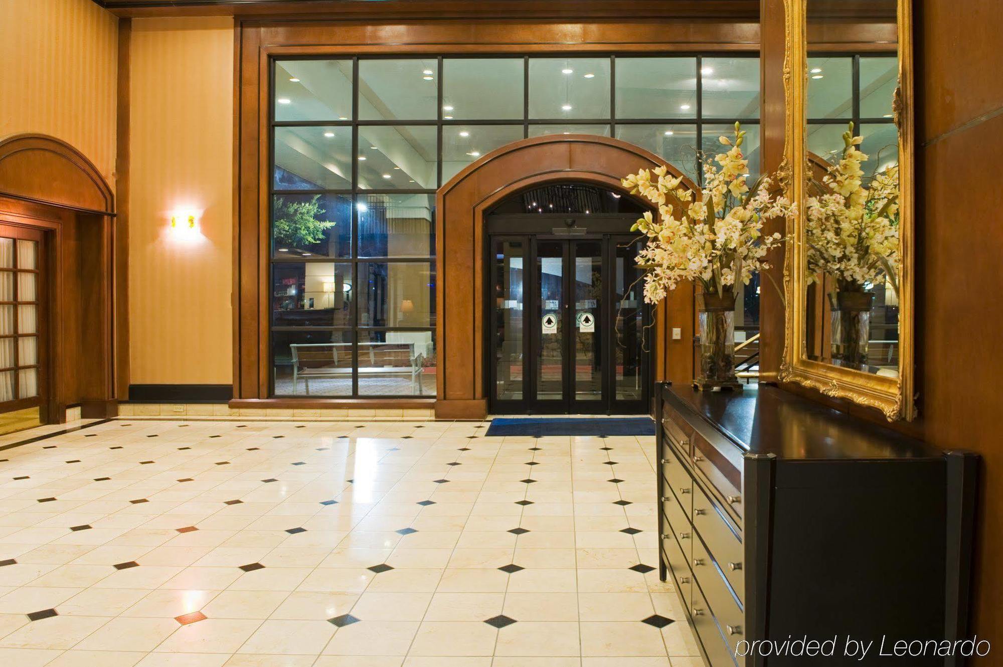 Express & Dfw Airport North By Ihg Irving