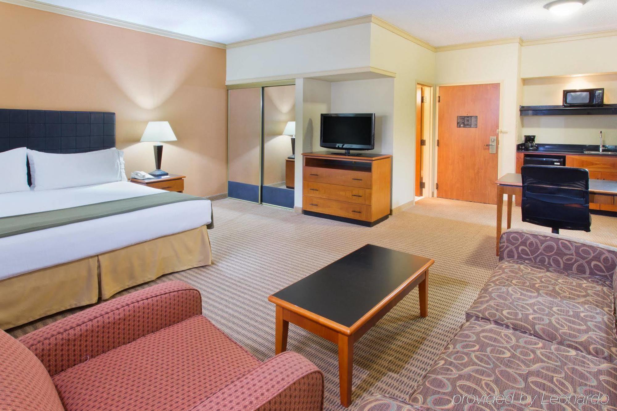 Express & Dfw Airport North By Ihg Hotel Irving