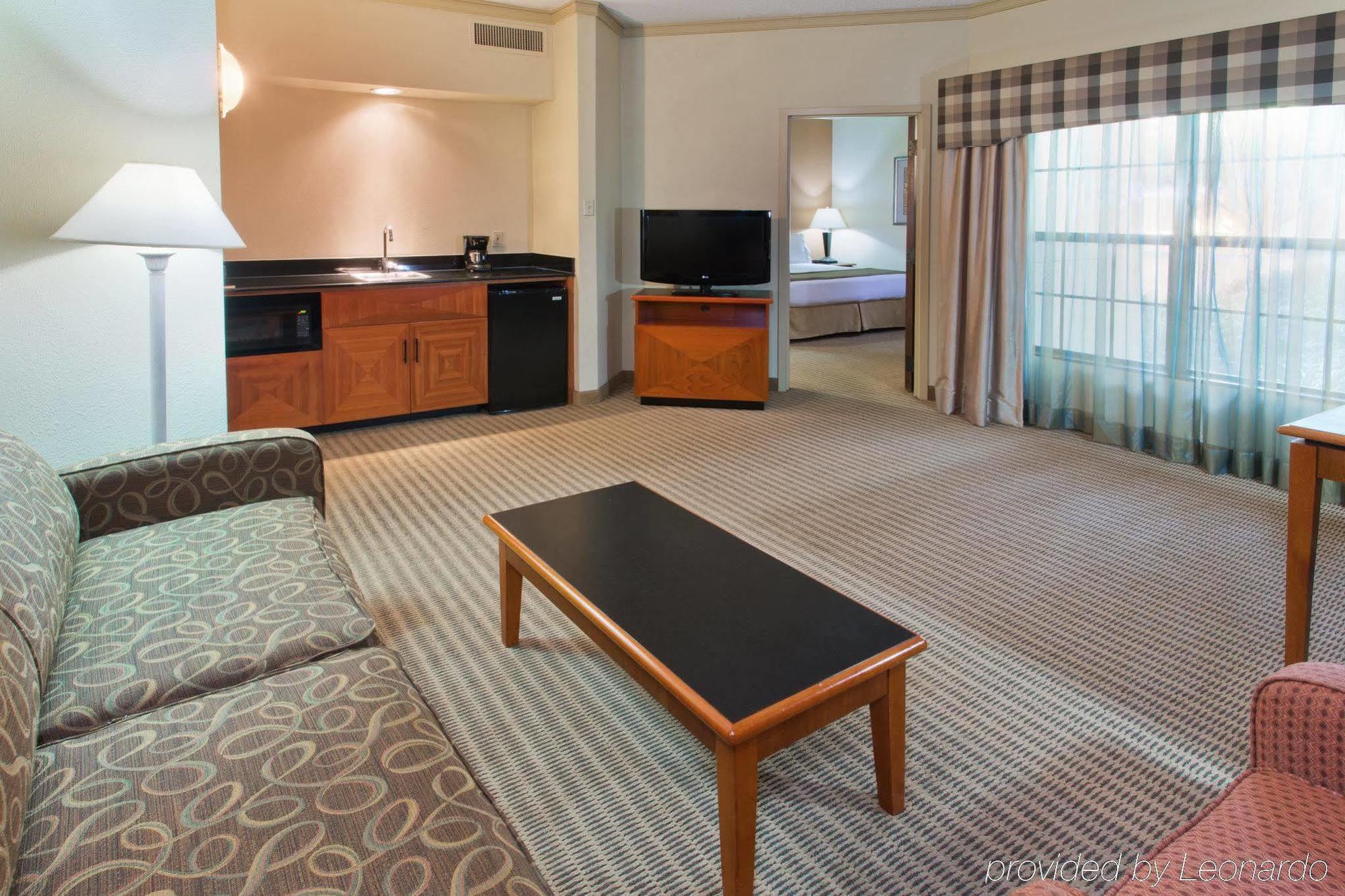 Hotel Express & Dfw Airport North By Ihg 3*