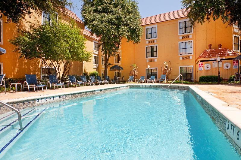 Express & Dfw Airport North By Ihg 3*